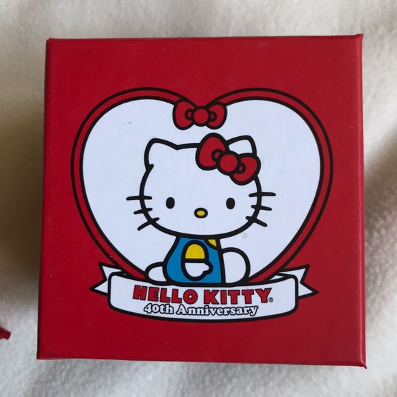 Hello Kitty charm bracelet - Picture 3 of 3